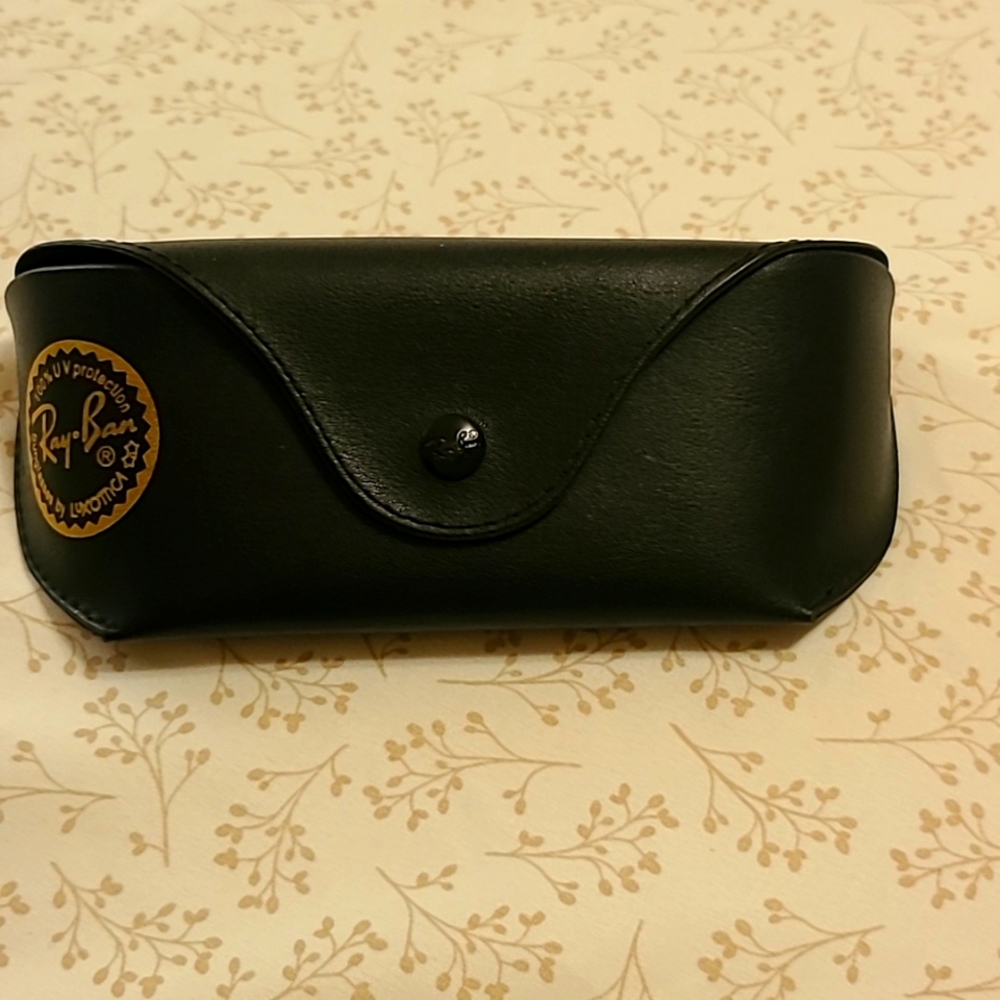 Ray-Ban case